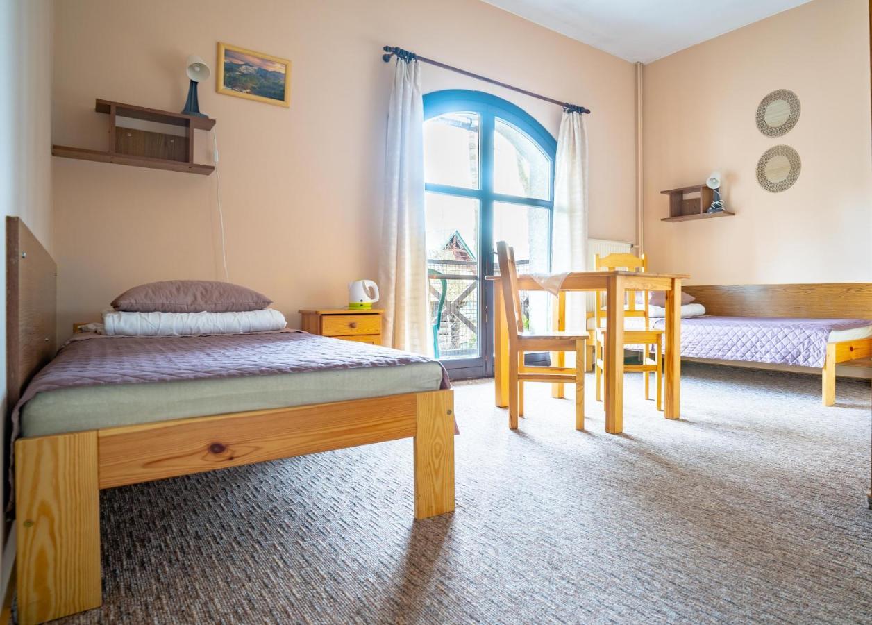 Miedzynarodowe Schronisko Mlodziezowe Ptsm Szarotka Hostel Zakopane Bagian luar foto