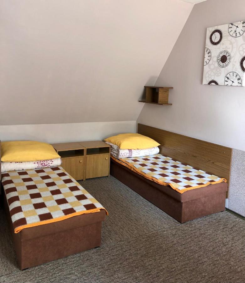 Miedzynarodowe Schronisko Mlodziezowe Ptsm Szarotka Hostel Zakopane Bagian luar foto