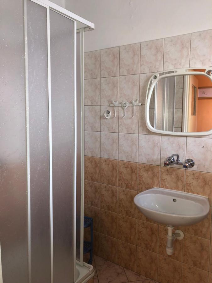 Miedzynarodowe Schronisko Mlodziezowe Ptsm Szarotka Hostel Zakopane Bagian luar foto